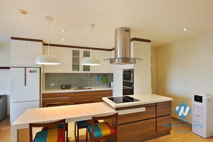 A beautiful 2 bedroom apartment for rent in To Ngoc Van, Tay Ho, Ha Noi