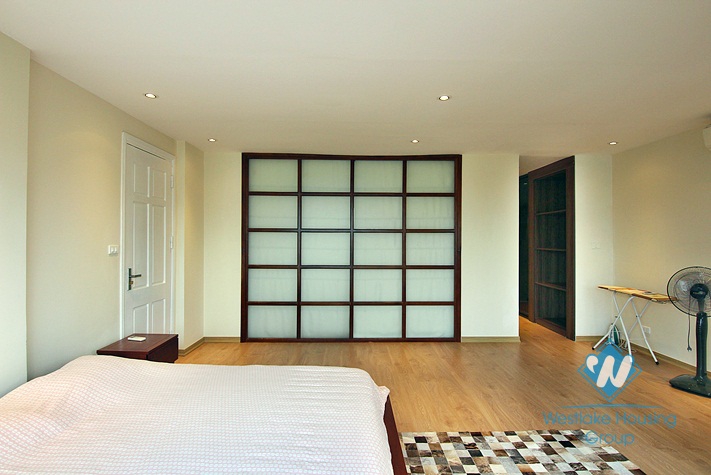 A beautiful 2 bedroom apartment for rent in To Ngoc Van, Tay Ho, Ha Noi