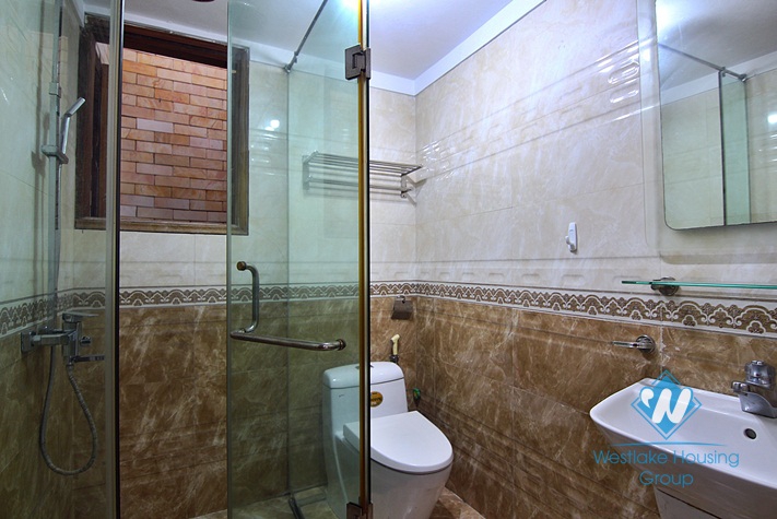 A cheap studio with lot of natural light in Tay ho, Ha noi