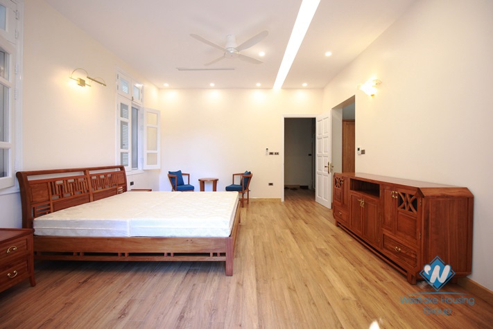 A brand-new 3 story villa in Ciputra, Tay Ho for rent