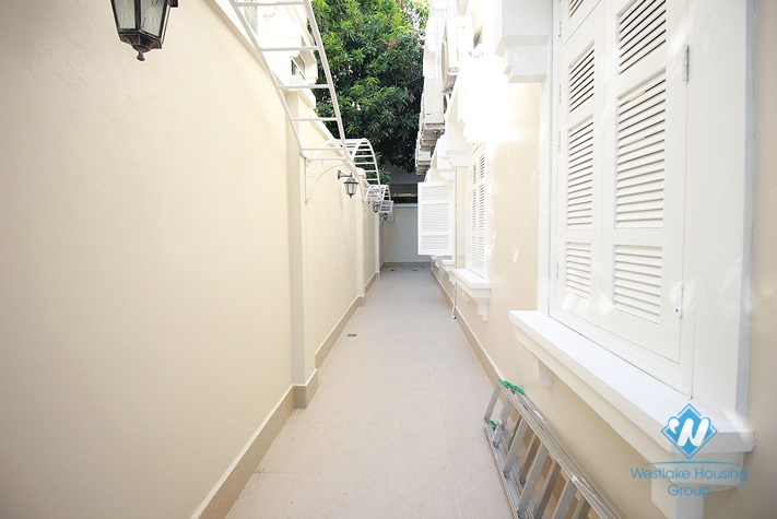 A brand-new 3 story villa in Ciputra, Tay Ho for rent