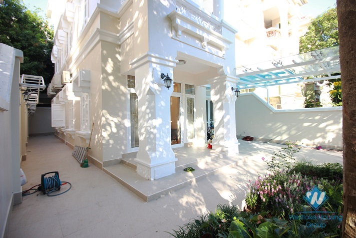 A brand-new 3 story villa in Ciputra, Tay Ho for rent