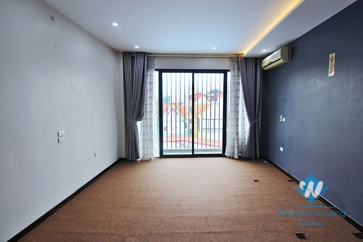 A brand new and nice 5 bedroom house for rent in Au co, Tay ho