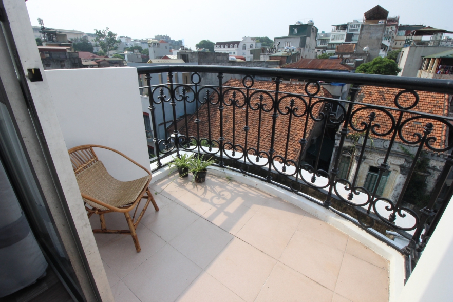 Bright one bedroom apartment for rent in Phan Huy Ich, Ba Dinh area