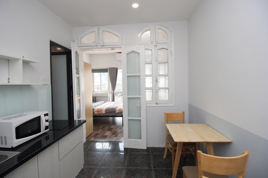 Bright one bedroom apartment for rent in Phan Huy Ich, Ba Dinh area