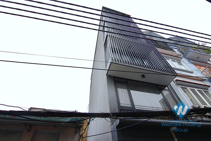 A brand new and nice 5 bedroom house for rent in Au co, Tay ho