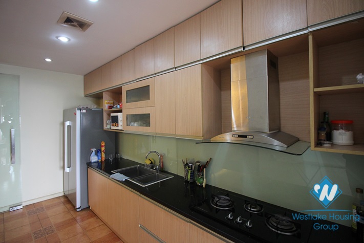 A spacious three-bedroom apartment on Hoang Dao Thuy street, Cau Giay