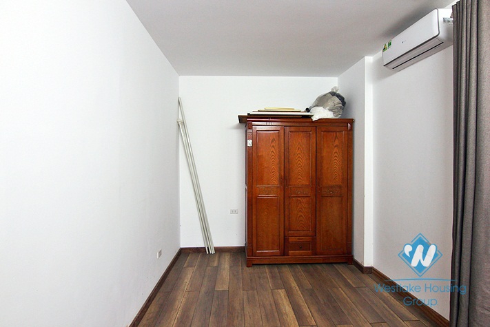 A cheap 3 bedroom house for rent in Au co, Tay ho