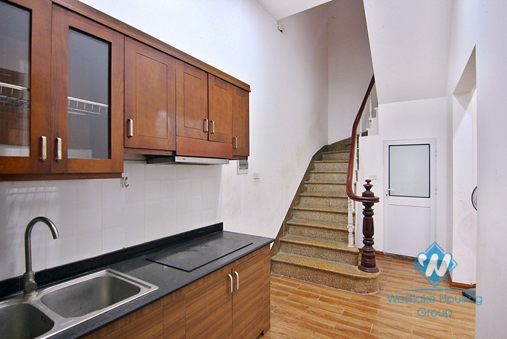 A cheap 3 bedroom house for rent in Au co, Tay ho