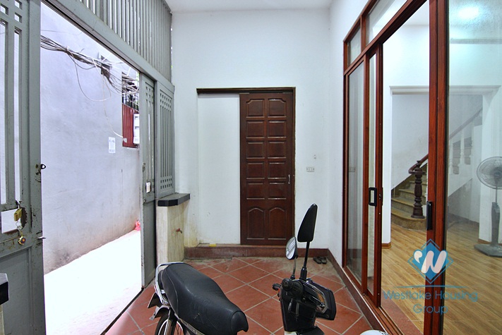 A cheap 3 bedroom house for rent in Au co, Tay ho
