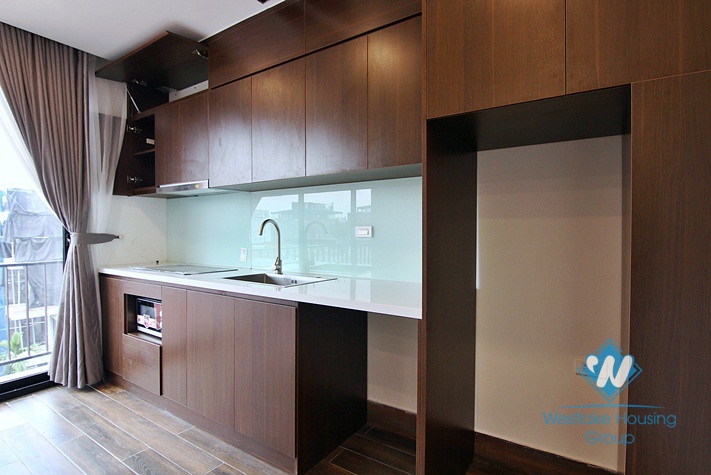 A brand new and bright 1 bedroom apartment  for rent in Xuan dieu, Tay Ho