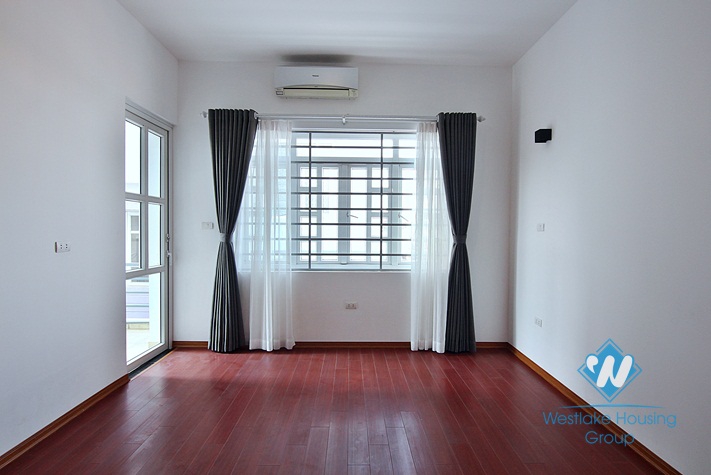 A brand new 8 bedroom house for rent in Au Co, Tay Ho, Ha Noi