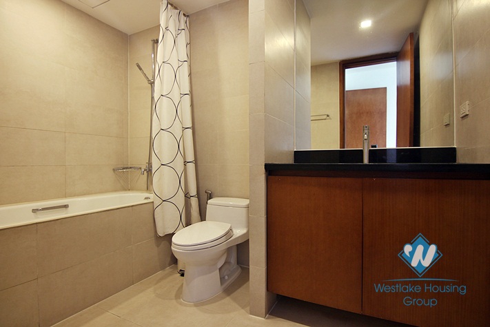A beautiful 3 bedroom apartment with lake view in Xuan Dieu, Tay Ho