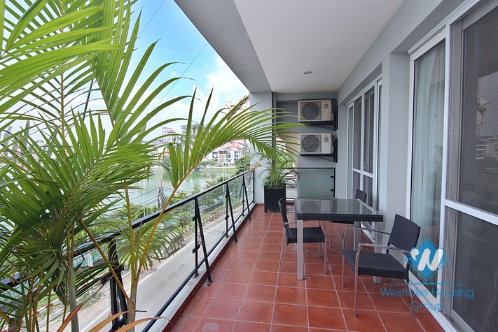 A beautiful 3 bedroom apartment with lake view in Xuan Dieu, Tay Ho
