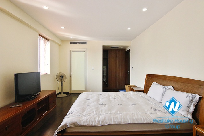 Spacious & modern 02 bedroom apartment for rent in Hai Ba Trung, Hanoi