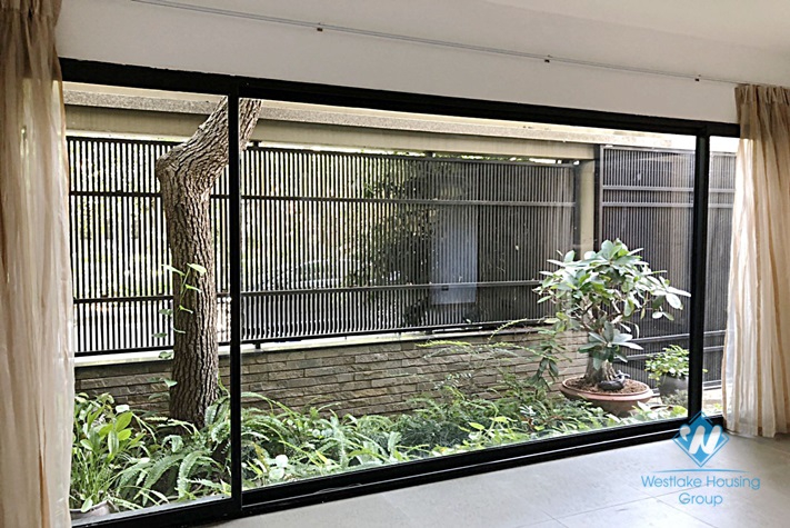 A spacious, modern villa for rent in Vuon Dao Compound