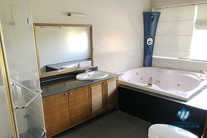 A spacious, modern villa for rent in Vuon Dao Compound