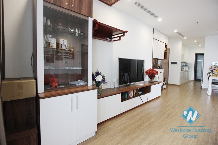 High floor three bedrooms apartment for rent in Skylake Pham Hung, Cau Giay