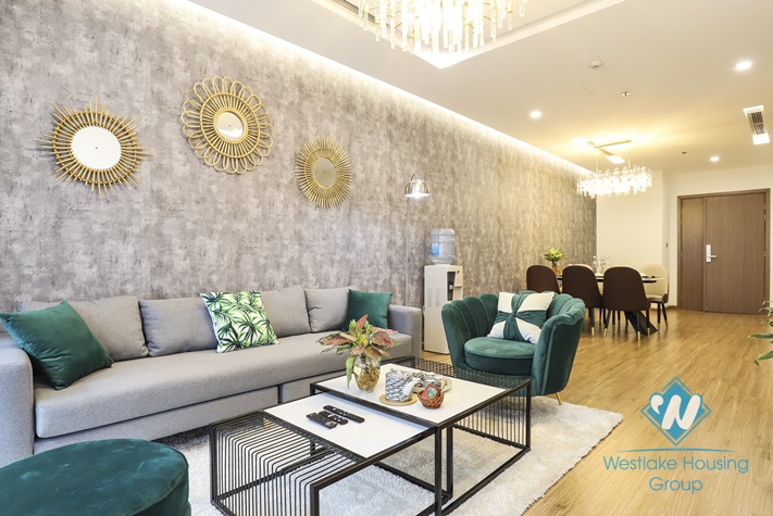 Spacious 3BR/2BR apartment for rent in Vinhomes Metropolis Lieu Giai, Ba Dinh, Hanoi