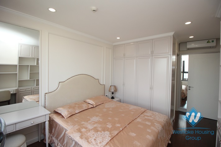 Lake view two bedrooms apartment for rent in Dcapital, Tran Duy Hung, Cau Giay