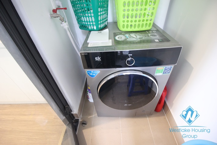 High floor three bedrooms apartment for rent in Skylake Pham Hung, Cau Giay