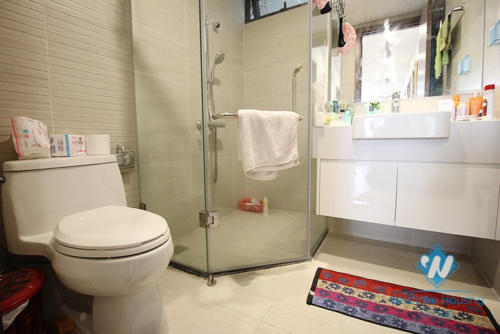 High floor three bedrooms apartment for rent in Skylake Pham Hung, Cau Giay