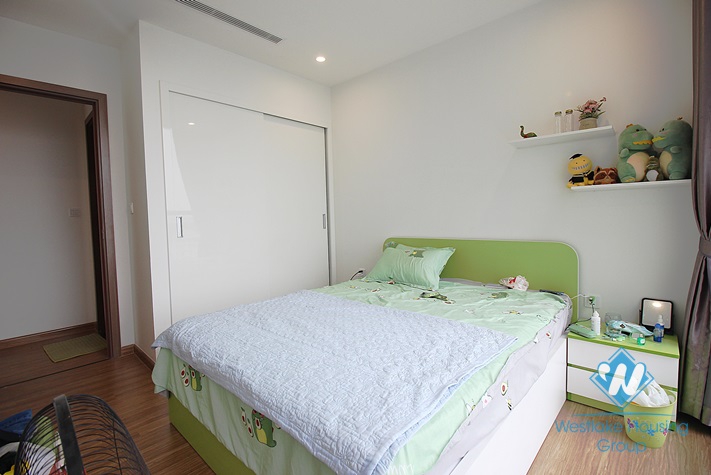 High floor three bedrooms apartment for rent in Skylake Pham Hung, Cau Giay