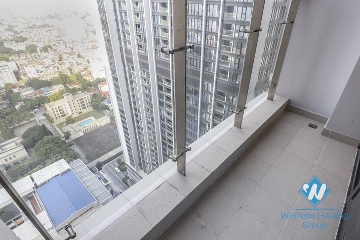 Morden two bedrooms apartment for rent in Vinhomes Metropolis, Ba Dinh, Hanoi