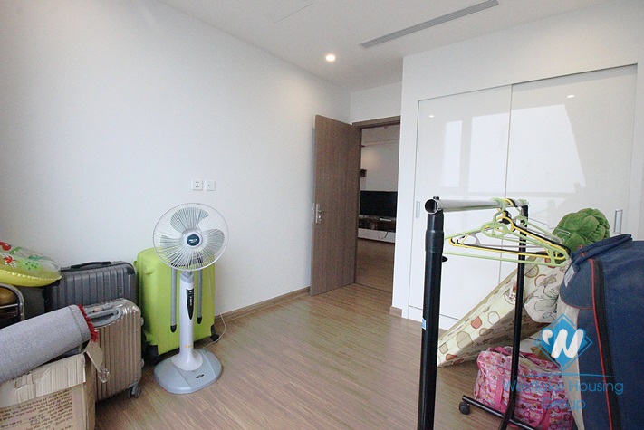 High floor three bedrooms apartment for rent in Skylake Pham Hung, Cau Giay