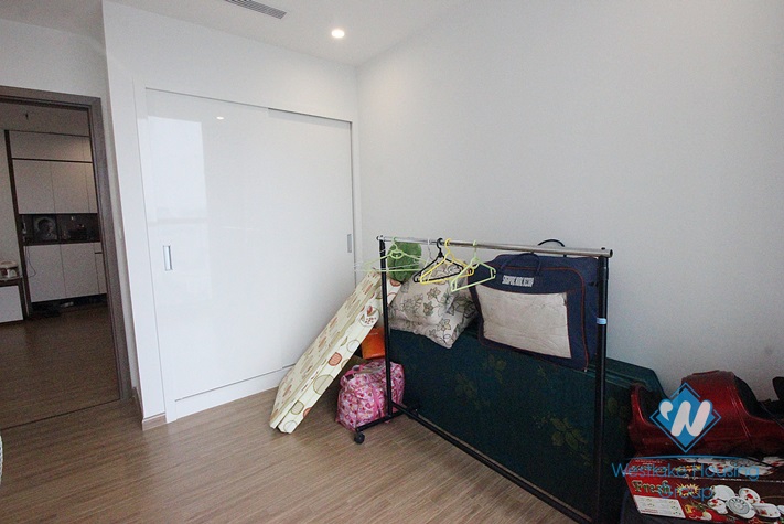 High floor three bedrooms apartment for rent in Skylake Pham Hung, Cau Giay