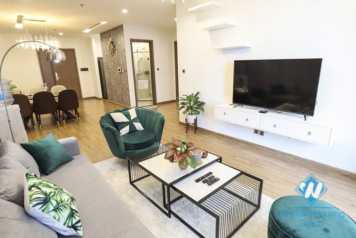 Spacious 3BR/2BR apartment for rent in Vinhomes Metropolis Lieu Giai, Ba Dinh, Hanoi