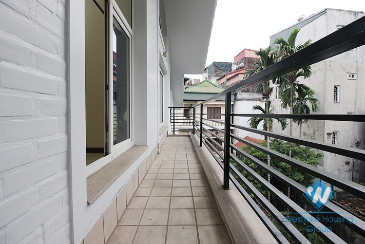 Unfurnished 6 bedrooms house for rent in De La Thanh, Dong Da