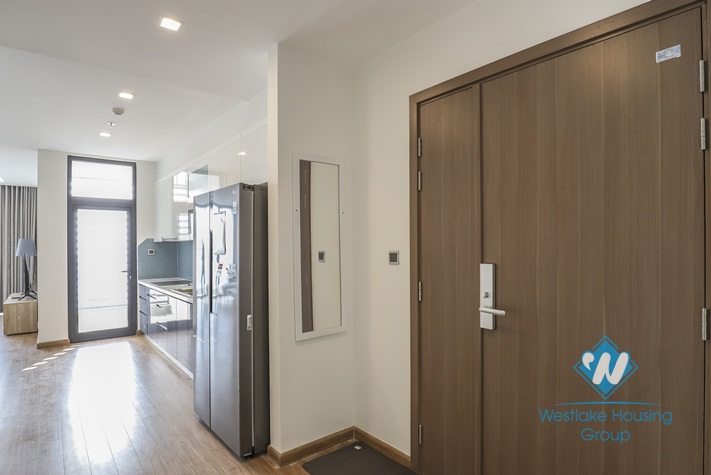 A gorgeous 3 bedroom apartment for rent in Vinhomes Metropolis, Ba Dinh