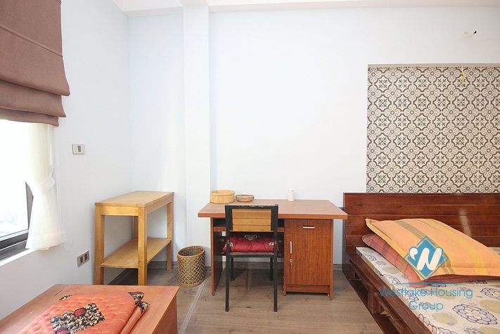 An inexpensive studio on Ngoc Khanh street, Ba Dinh, Hanoi