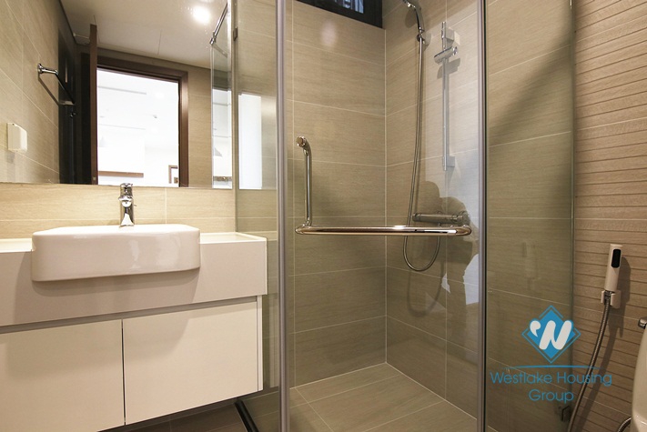 An elegant 3 bedroom apartment for rent in Skylake Building, My Dinh