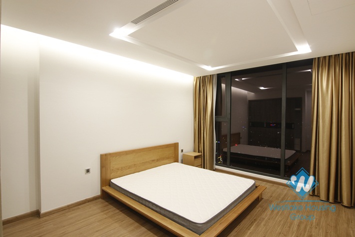 A brand new 3 bedroom property for rent in Vinhomes Metropolis