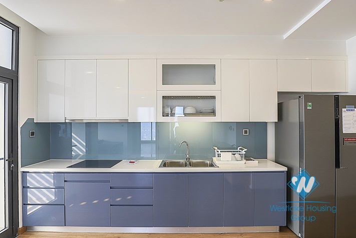 A gorgeous 3 bedroom apartment for rent in Vinhomes Metropolis, Ba Dinh