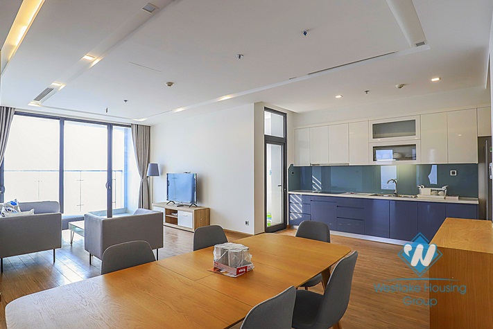 A gorgeous 3 bedroom apartment for rent in Vinhomes Metropolis, Ba Dinh