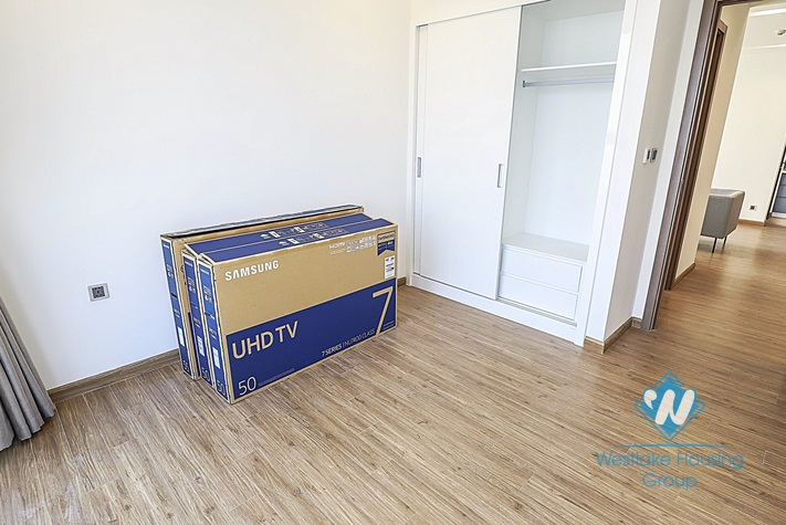 A gorgeous 3 bedroom apartment for rent in Vinhomes Metropolis, Ba Dinh