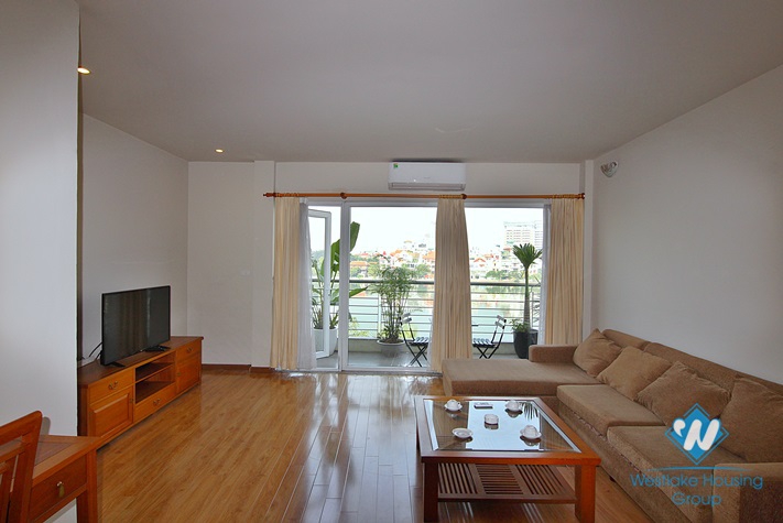 Beautiful 5th floor apartment on Tu Hoa street, Tay Ho District 