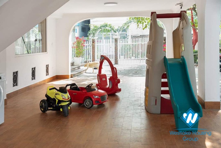 430sqm garden villa for rent in Long Bien district, Hanoi