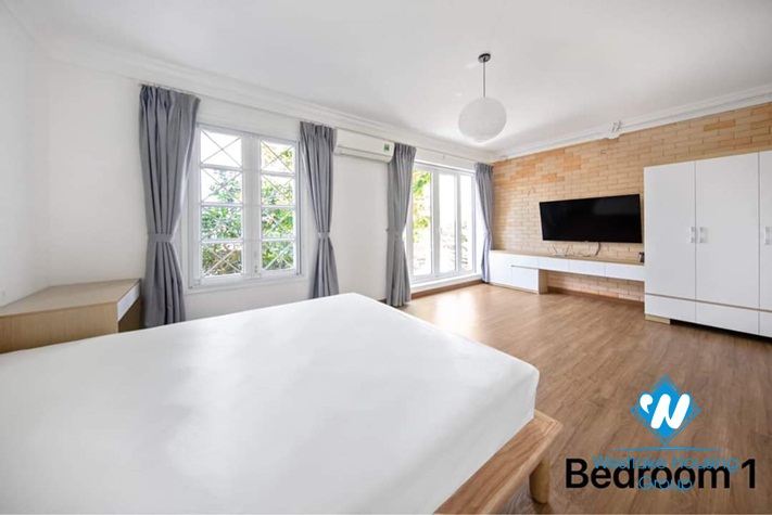 430sqm garden villa for rent in Long Bien district, Hanoi