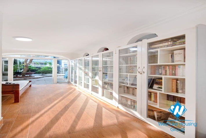 430sqm garden villa for rent in Long Bien district, Hanoi