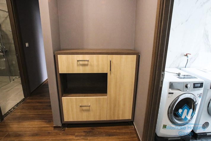 Penhouse three bedrooms apartment for rent in Vinhome Metropolis, Ba Dinh