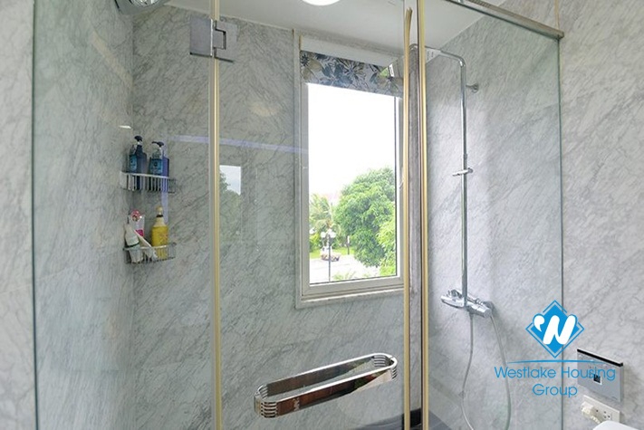 Bright corner house to rent in Hoa Phuong area Vinhomes Riverside