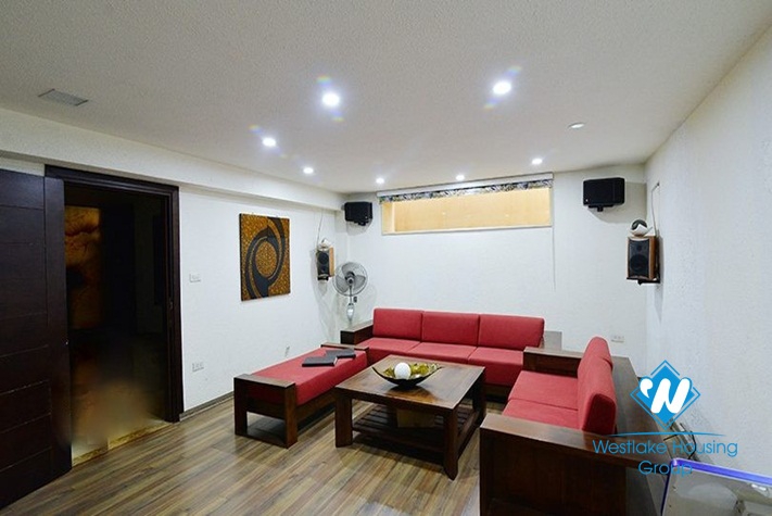 Bright corner house to rent in Hoa Phuong area Vinhomes Riverside