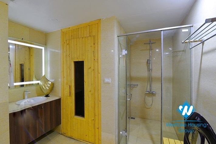 Bright corner house to rent in Hoa Phuong area Vinhomes Riverside