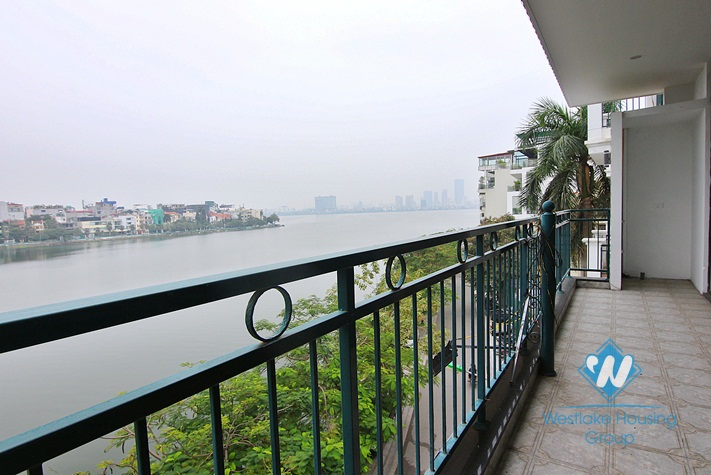 A nice house for rent for office, cafes in Quang An, Tay Ho