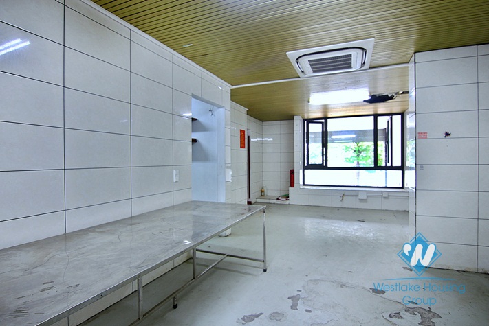 A nice house for rent for office, cafes in Quang An, Tay Ho