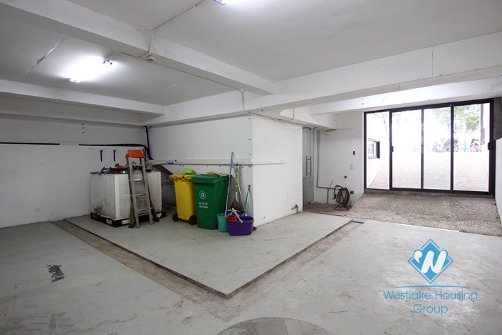 A nice house for rent for office, cafes in Quang An, Tay Ho